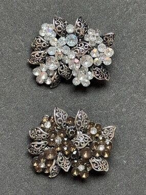 Pair of VINTAGE Floral Rhinestone Brooches Silver Filigree Leaves Art Deco MCM